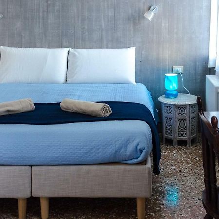 Appartamento Azzurro Two Bathrooms Венеция Экстерьер фото