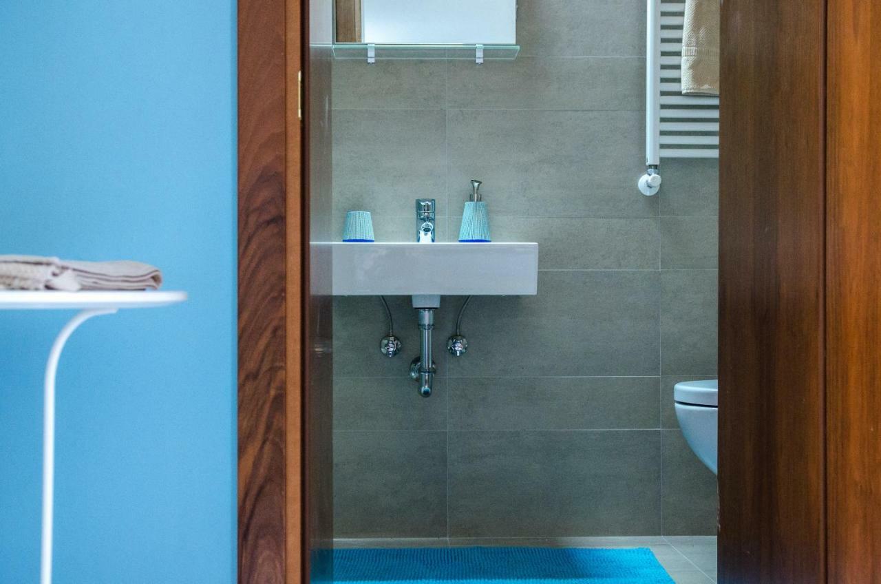 Appartamento Azzurro Two Bathrooms Венеция Экстерьер фото