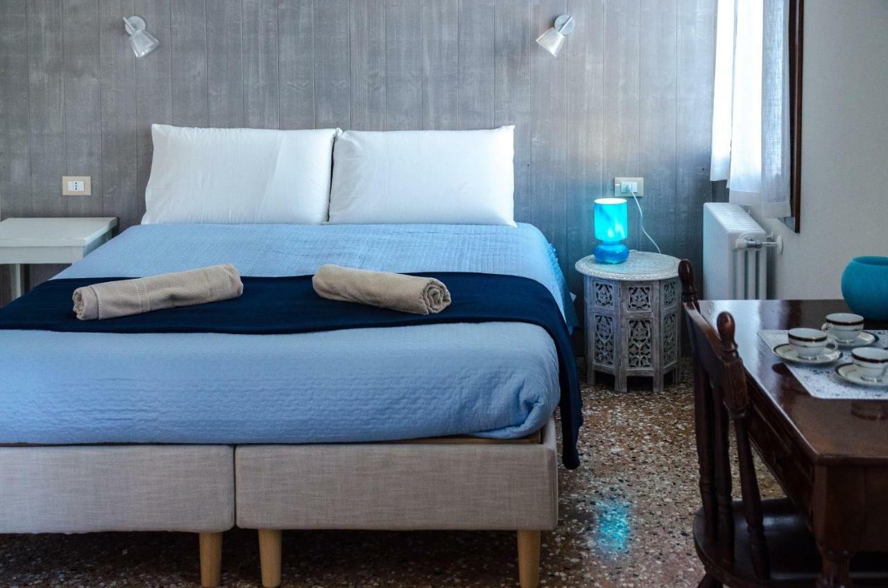 Appartamento Azzurro Two Bathrooms Венеция Экстерьер фото